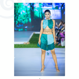 Boob crop top with accordion pleated shorts