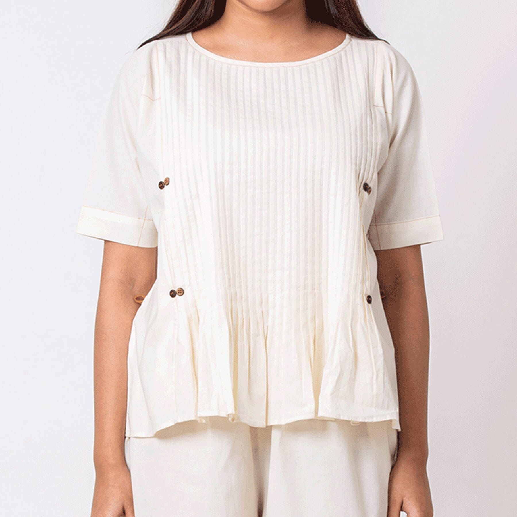 taan-bangladesh-fahim-fayshal-tanha-yesmin-clothing-brand-sustainable-product-top-designer-bangladesh-3